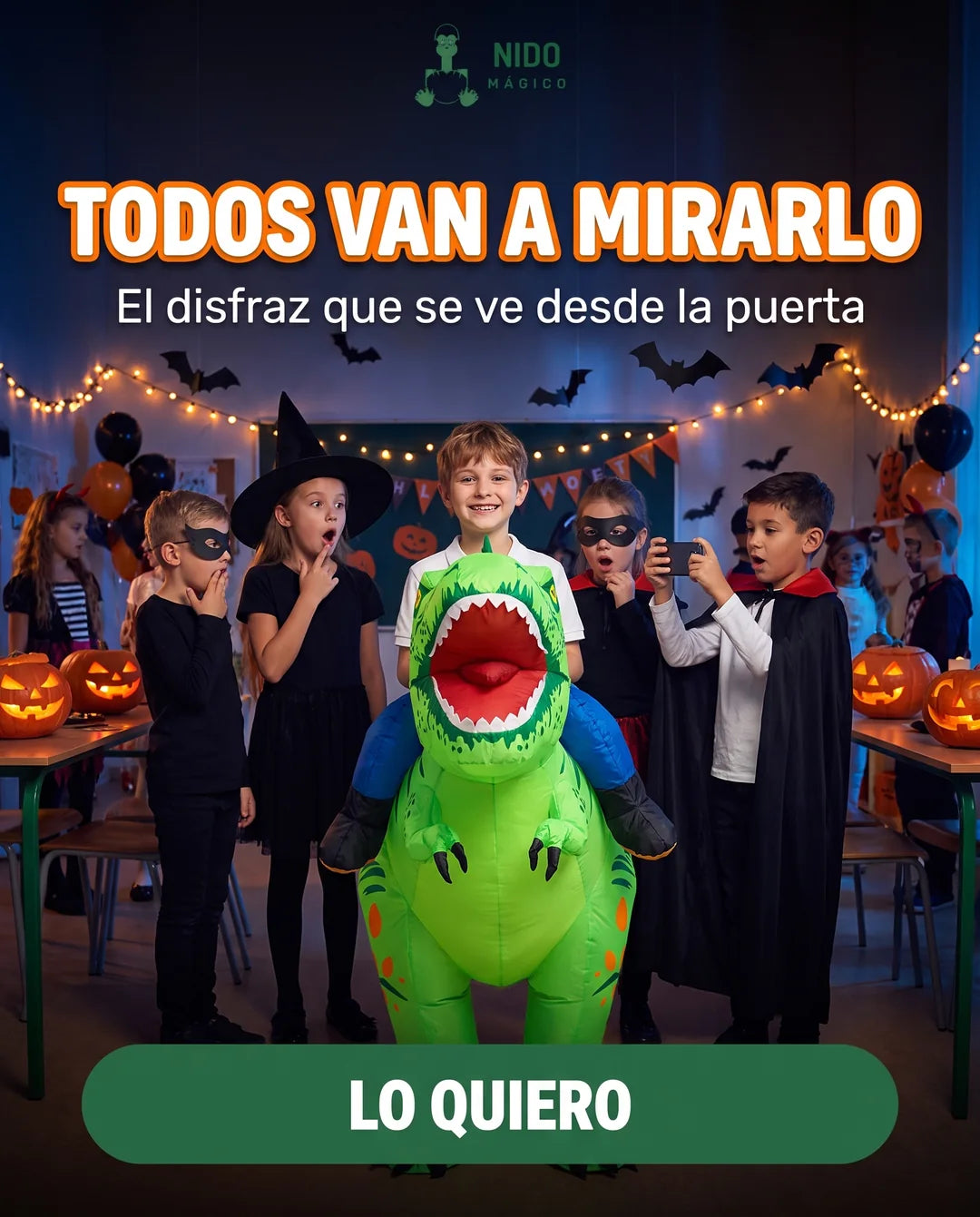 Niño con el disfraz inflable de dinosaurio llega a la fiesta y todos lo miran