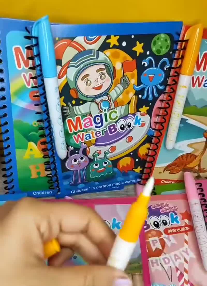 Llenando el marcador con agua
