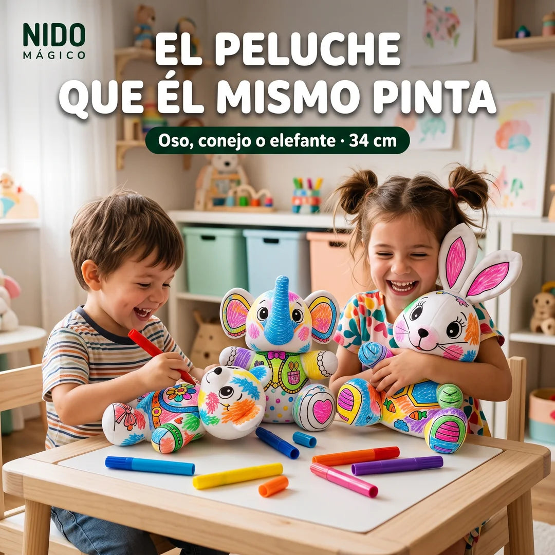 Dos niños coloreando sus peluches de oso, conejo y elefante en la mesa